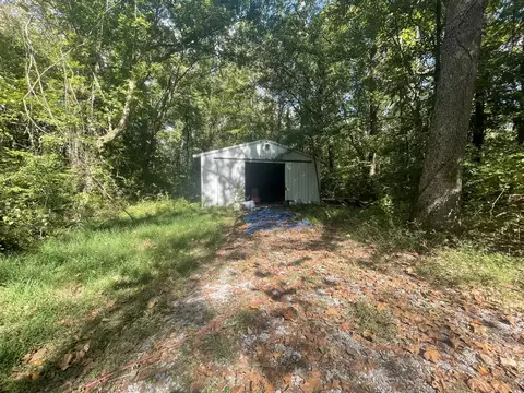 Exterior - 121 Lee Ln, Murphysboro, IL 62966 photo 9 of 9