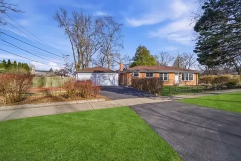 50 Glenview Rd, Glenview, IL 60025