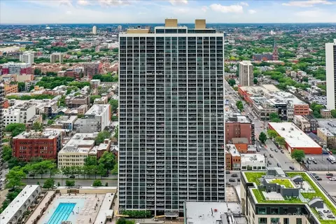 1560 N Sandburg Ter #3206, Chicago, IL 60610
