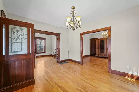 118 E William St, Monticello, IL 61856 photo 6