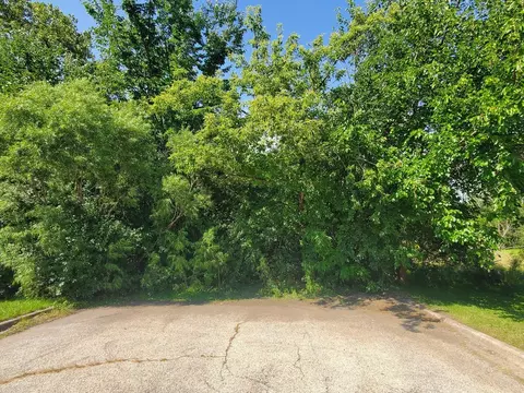 419 Keller Ave, Waukegan, IL 60085