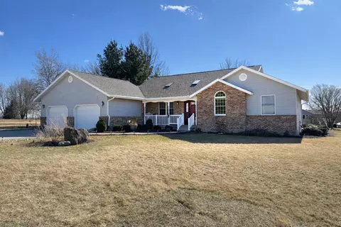 31 Medinah Dr # -5, Lanark, IL 61046