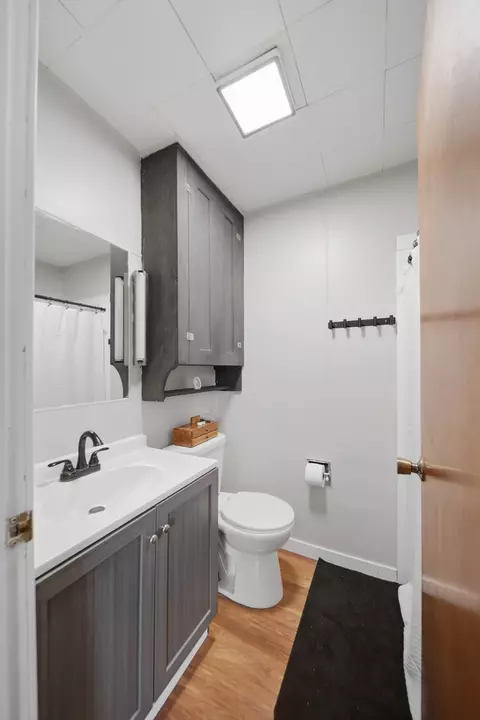 Bath - 418 E Wall St, Morrison, IL 61270 photo 1 of 2