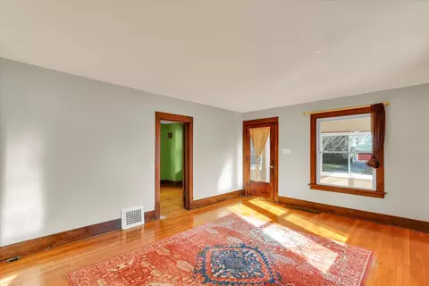Living - 809 W John St, Champaign, IL 61820 photo 2 of 3