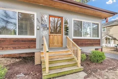 Exterior - 809 W John St, Champaign, IL 61820 photo 5 of 11