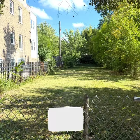 711 N Ridgeway Ave, Chicago, IL 60624