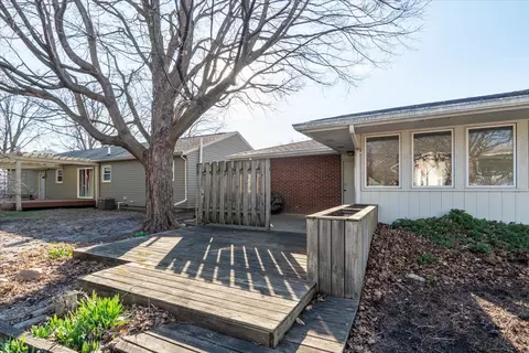 Exterior - 402 S Blair Dr, Normal, IL 61761 photo 4 of 8