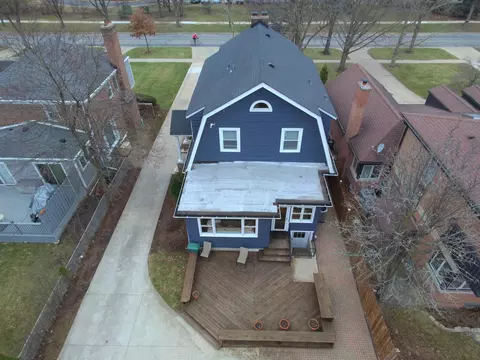 Exterior - 1235 Park Ave, River Forest, IL 60305 photo 9 of 10