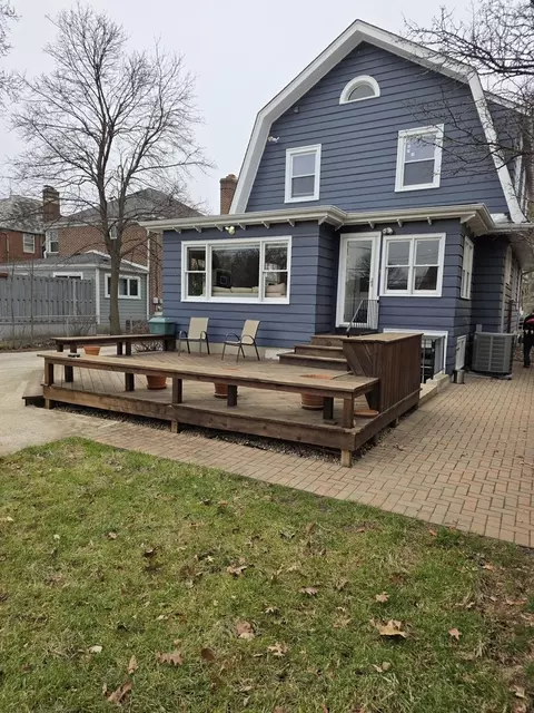 Exterior - 1235 Park Ave, River Forest, IL 60305 photo 6 of 10