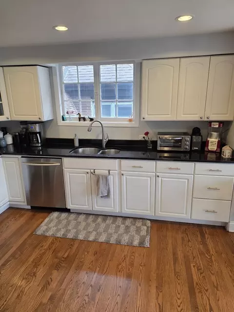 Kitchen - 1235 Park Ave, River Forest, IL 60305 photo 7 of 8