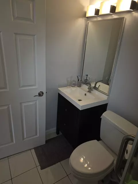 Bath - 1235 Park Ave, River Forest, IL 60305 photo 5 of 7