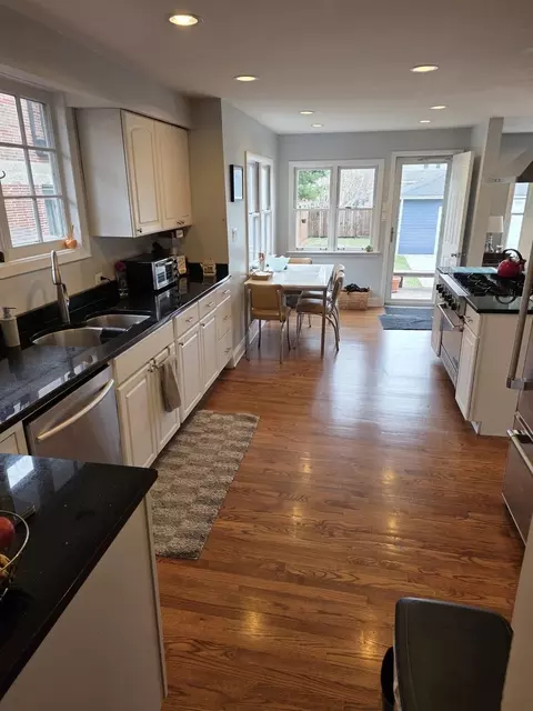 Kitchen - 1235 Park Ave, River Forest, IL 60305 photo 8 of 8