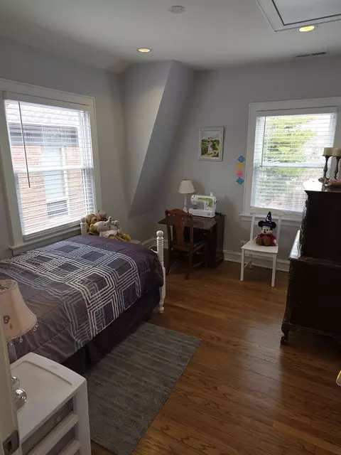 Bedroom - 1235 Park Ave, River Forest, IL 60305 photo 6 of 9