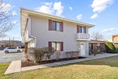 18 Dennis Ct #18, Schaumburg, IL 60193