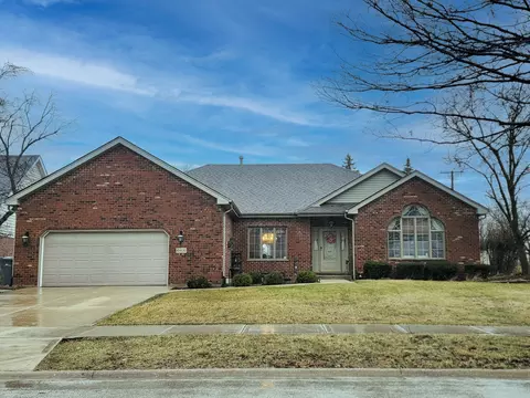 10400 Emerald Ave, Orland Park, IL 60467