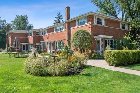 1812 Oakton St, Evanston, IL 60202