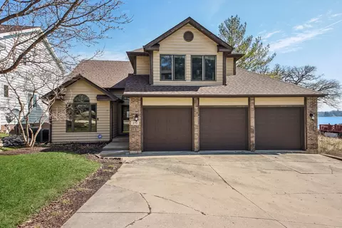 171 Waltonian Ter, Fox Lake, IL 60020