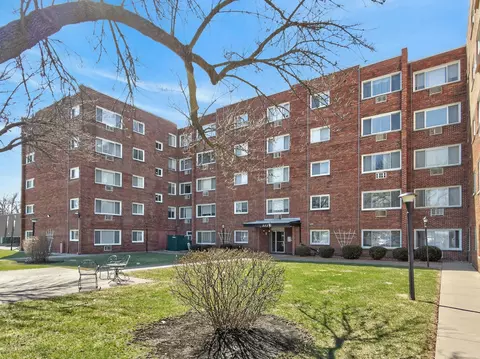 222 Madison St #501, Joliet, IL 60435