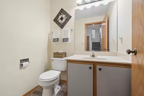 Bath - 21508 Franklin Cir, Plainfield, IL 60544 photo 1 of 3