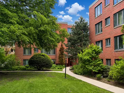 5514 S Woodlawn Ave #103, Chicago, IL 60637