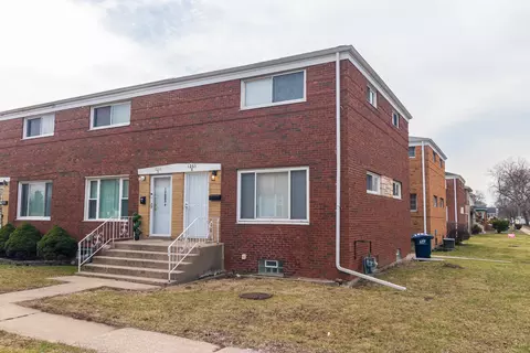 1203 S 17th Ave #A, Maywood, IL 60153