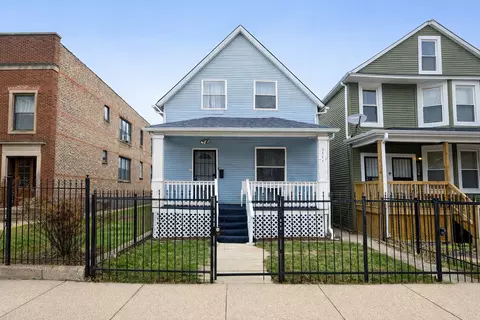5444 W Walton Ave, Chicago, IL 60651