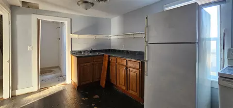 Kitchen - 2000 Illinois Route 84 Hwy, Thomson, IL 61285 photo 4 of 5