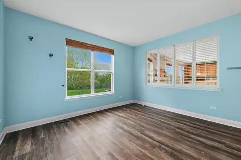 Other - 2984 Shamrock Cir, Elgin, IL 60124 photo 4 of 8
