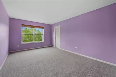 Bedroom - 2984 Shamrock Cir, Elgin, IL 60124 photo 6 of 6