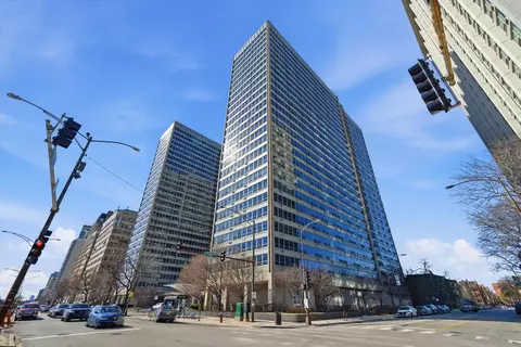 3550 N Lake Shore Dr #516, Chicago, IL 60657