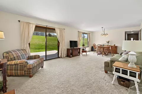 Living - 603 Waters Edge Dr #D, Mchenry, IL 60050 photo 1 of 1