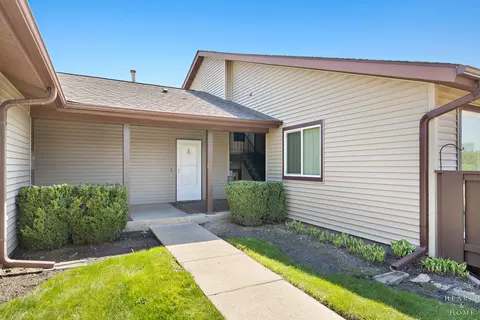 Exterior - 603 Waters Edge Dr #D, Mchenry, IL 60050 photo 1 of 4