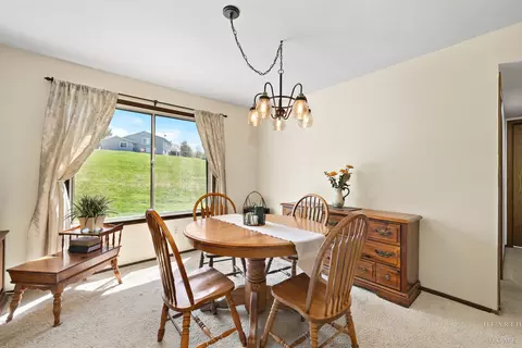 Dining - 603 Waters Edge Dr #D, Mchenry, IL 60050 photo 1 of 2