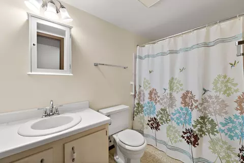 Bath - 603 Waters Edge Dr #D, Mchenry, IL 60050 photo 2 of 2