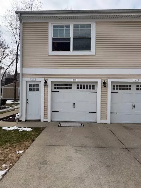 360 Meadow Ct #360, Vernon Hills, IL 60061