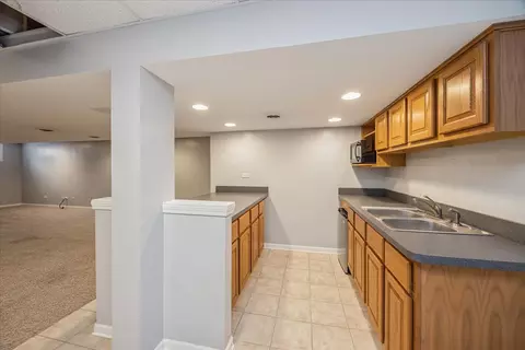 Kitchen - 1852 Maple Glen Dr, Plainfield, IL 60586 photo 2 of 2