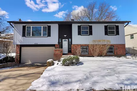 496 Raupp Blvd, Buffalo Grove, IL 60089