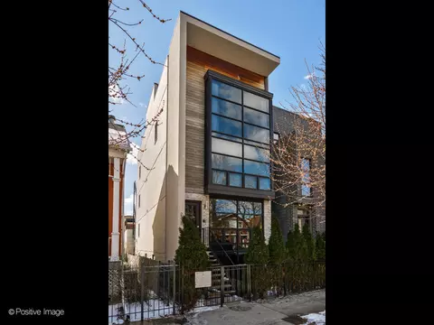 2335 W Lyndale St #1, Chicago, IL 60647