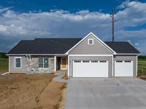 7001 Black Oak Dr, Bettendorf, IA 52722