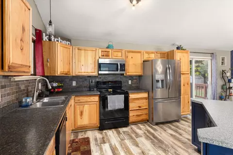 Kitchen - 3440 Cardinal Ln, Morris, IL 60450 photo 5 of 5