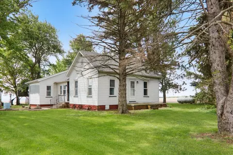 33329 Olympia Rd, Minier, IL 61759