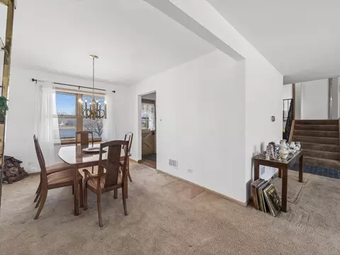 Dining - 1000 Lancaster Ct, Hoffman Estates, IL 60169 photo 1 of 2