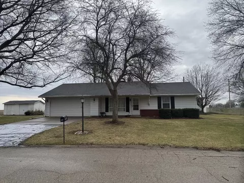 100 Hazelwood Dr, Wyanet, IL 61379