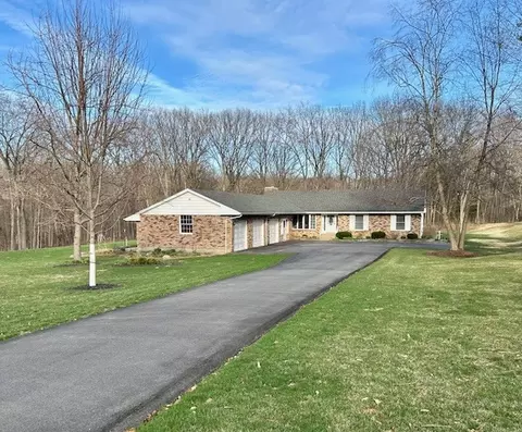 22219 Carltons Dell Rd, Danville, IL 61834