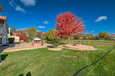 Exterior - 1411 Steeplechase Rd, Bartlett, IL 60103 photo 5 of 8