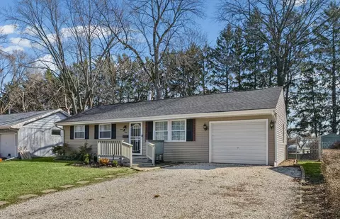 1637 Harper Dr, Rantoul, IL 61866