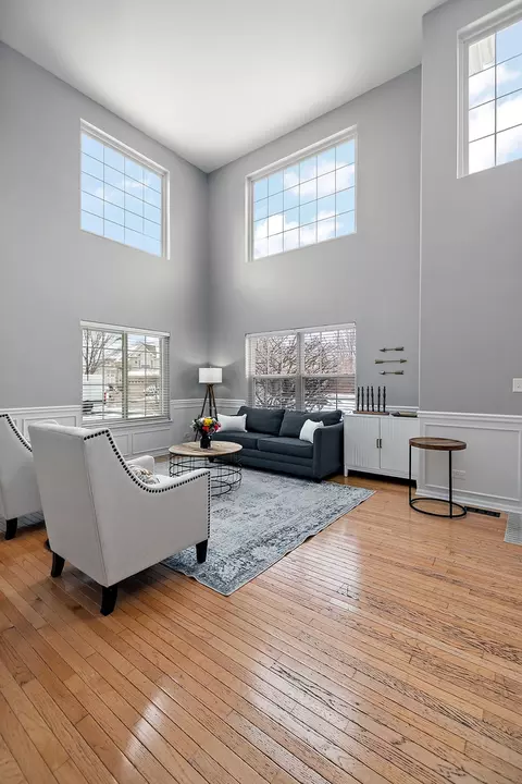 Living - 1675 Rosehall Ln, Elgin, IL 60123 photo 3 of 6