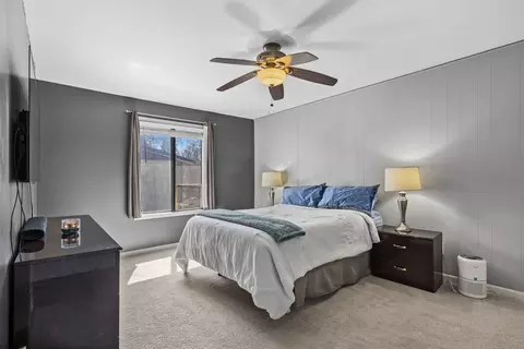Bedroom - 4710 W Northfox Ln W #5, Mchenry, IL 60050 photo 2 of 2