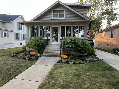 Exterior - 416 N Rush St, Itasca, IL 60143 photo 3 of 9