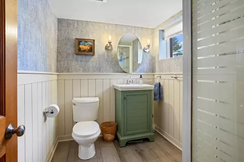 Bath - 416 N Rush St, Itasca, IL 60143 photo 3 of 3